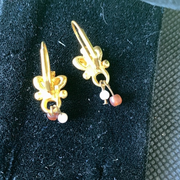 Flow of Life Tibetan Gold Earrings with Coral Inlay and Dangling Beads - Picture 6 of 6